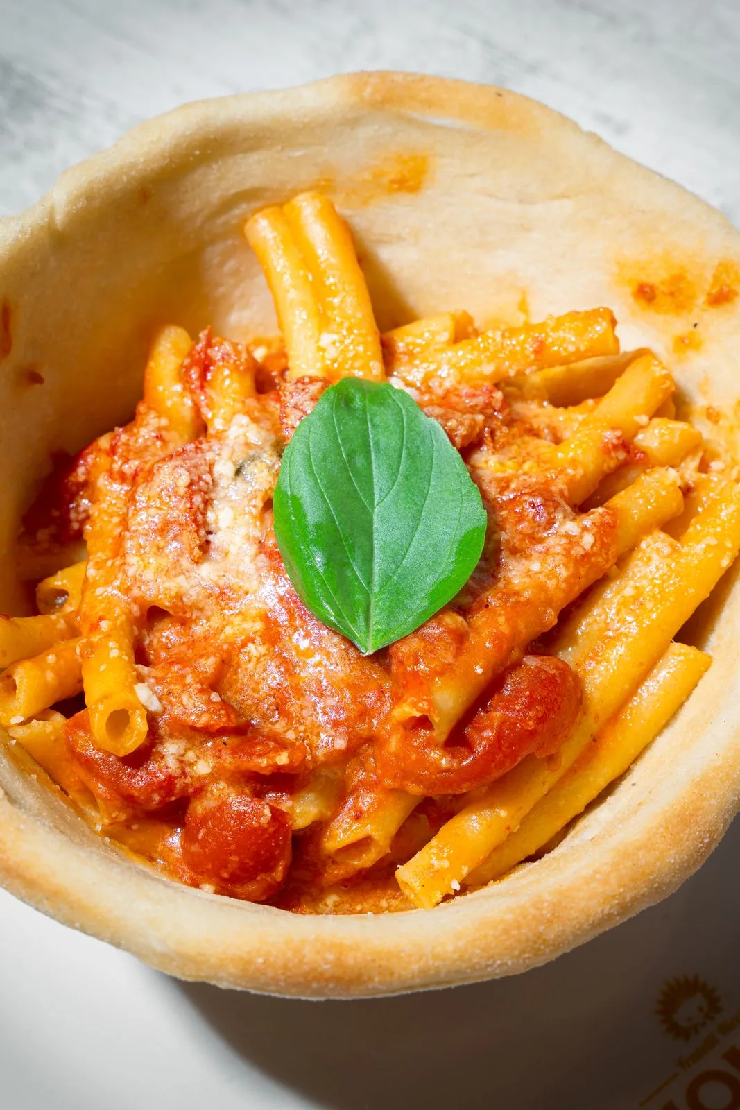 Ziti allo Scarpariello con pomodorino, basilico e parmigiano